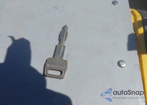 1990 Ford Aerostar из США, поврежденный, VIN 1FMDA31U8LZA60119